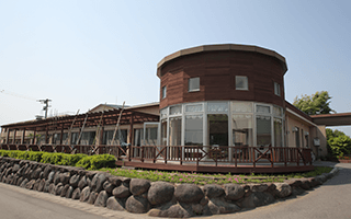 菩提樹デイサービスセンター 「風と樹々と空と」